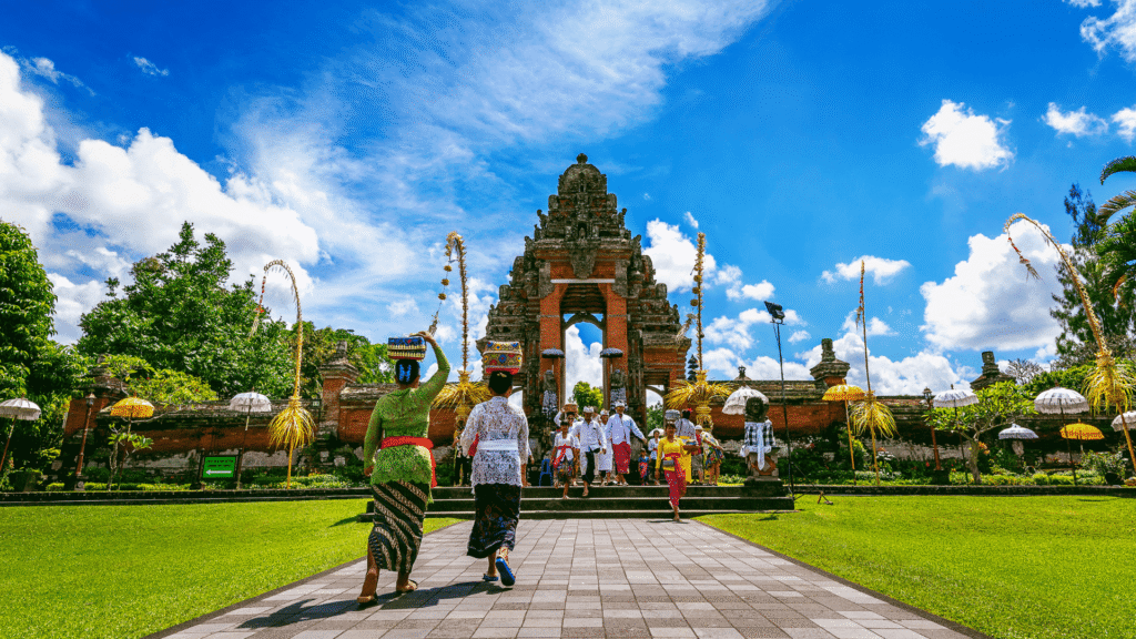 Ulun Danu Temple on Lake Beratan Bali — what Nigerians need to know before visiting